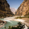 W dolinie rzeki Budhi Gandaki.