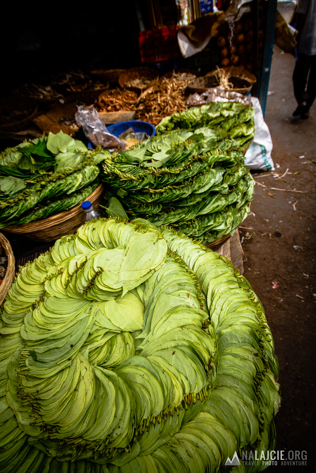 Bazar w Munarze.